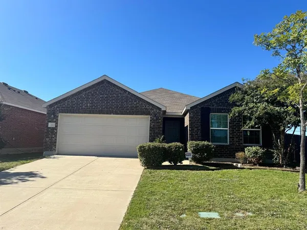 $1,950 | 227 Citrus Drive, Fate, TX 75087