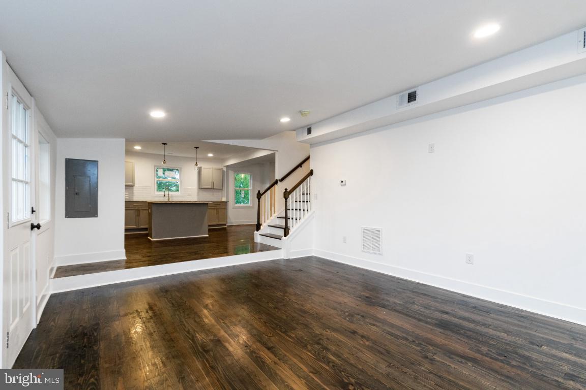 13184 Rixeyville Road Culpeper, VA 22701 - Photo 4 of 34 Gallery Image 4