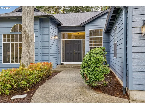 $714,900 | 5778 Southeast McNary Road, Milwaukie, OR 97267