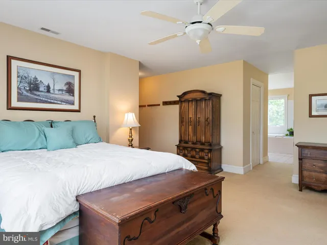 a view of a yard in front of the house