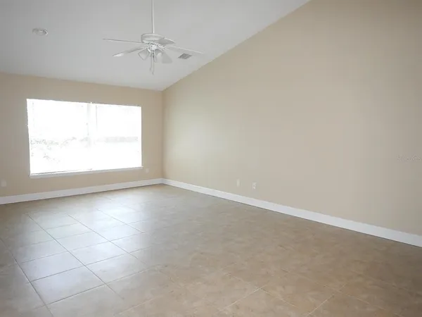 $1,950 | 453 West Desoto Street, Clermont, FL 34711