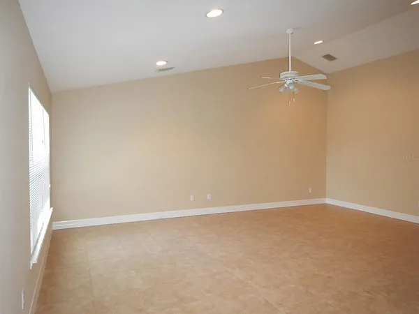 $1,950 | 453 West Desoto Street, Clermont, FL 34711