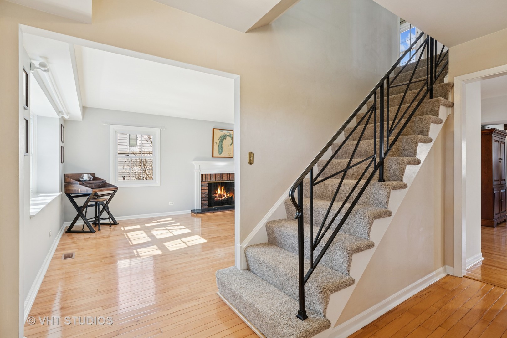 27 Timber Hill Road Buffalo Grove, IL 60089 - Photo 3 of 31