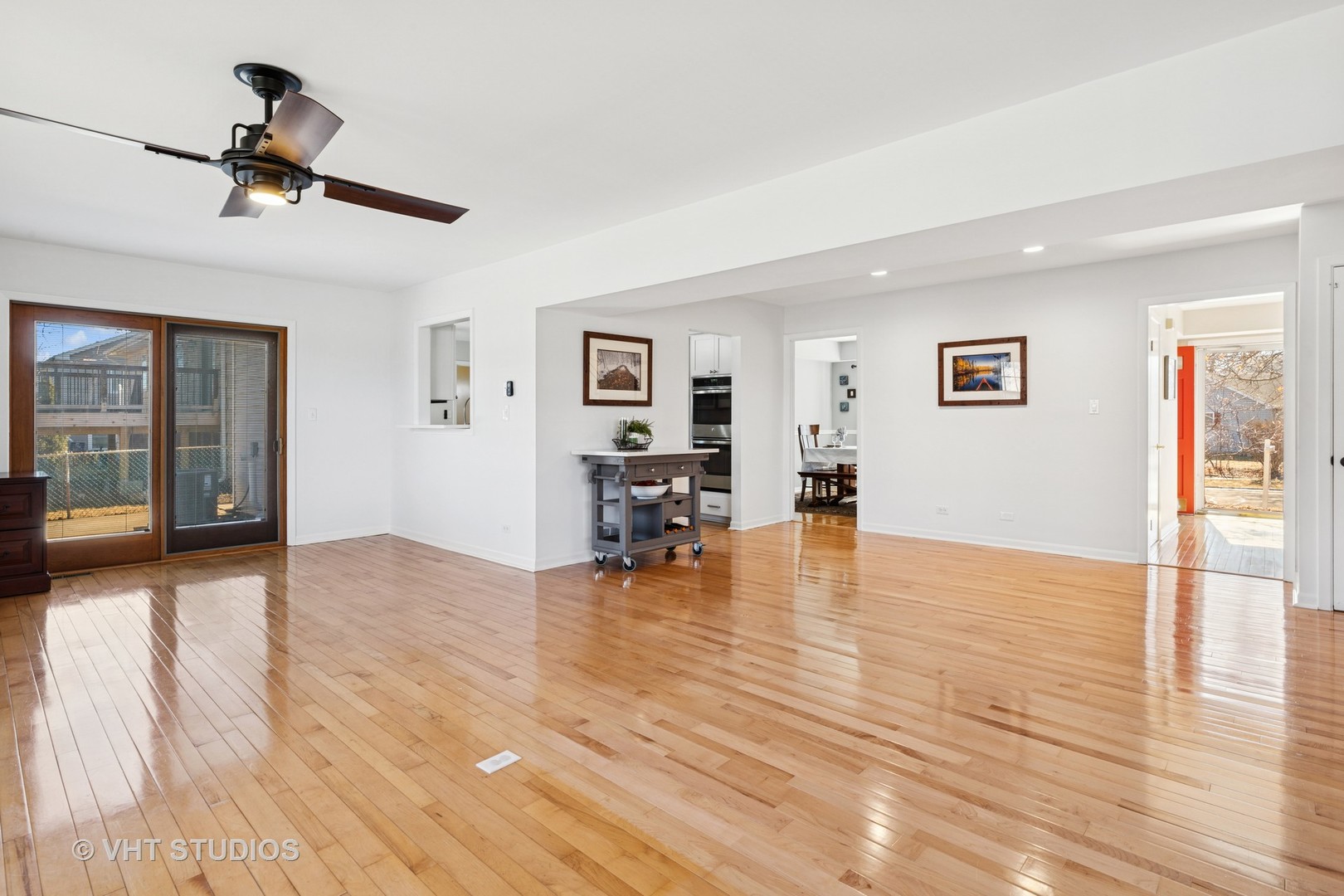27 Timber Hill Road Buffalo Grove, IL 60089 - Photo 5 of 31