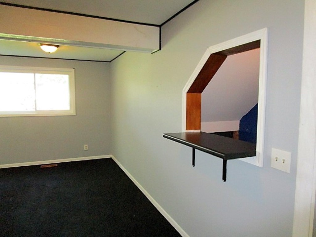 6736 North Post Oak Road Peoria, IL 61615 - Photo 14 of 20 Gallery Image 14