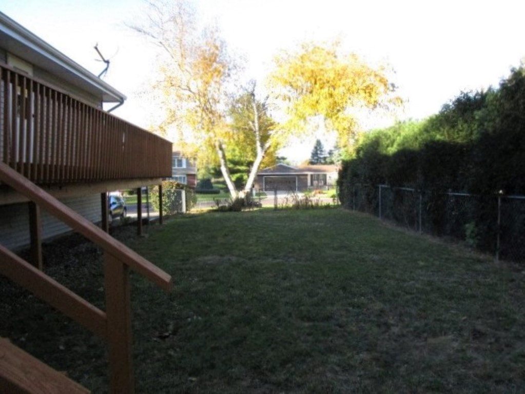 6736 North Post Oak Road Peoria, IL 61615 - Photo 19 of 20 Gallery Image 19