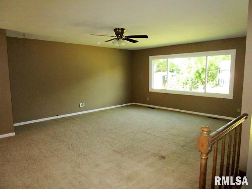 6736 North Post Oak Road Peoria, IL 61615 - Photo 4 of 20 Gallery Image 4