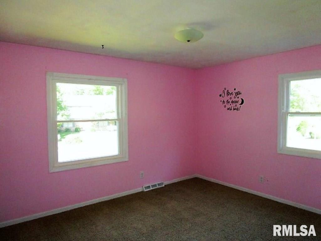 6736 North Post Oak Road Peoria, IL 61615 - Photo 10 of 20 Gallery Image 10