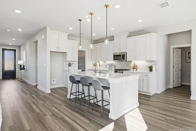 $399,999 | 1520 Upwell Creek, New Braunfels, TX 78130