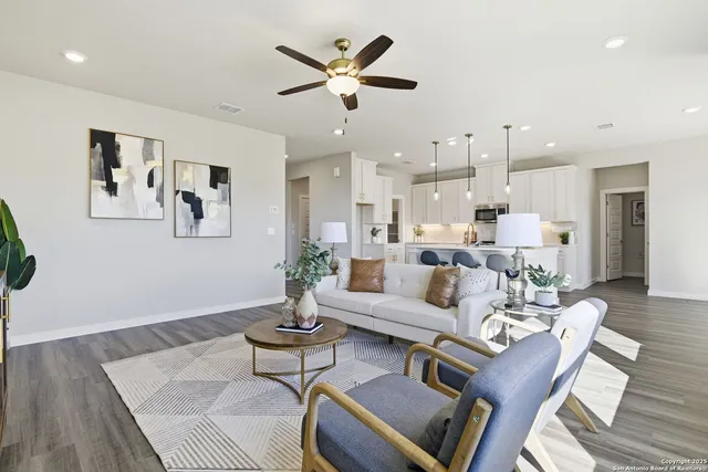 $399,999 | 1520 Upwell Creek, New Braunfels, TX 78130