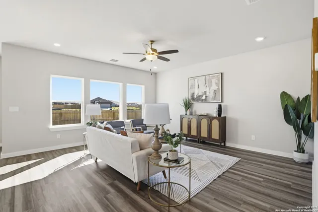 $399,999 | 1520 Upwell Creek, New Braunfels, TX 78130