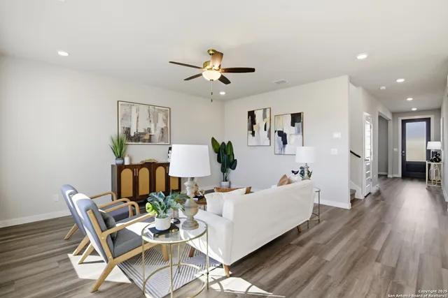 $399,999 | 1520 Upwell Creek, New Braunfels, TX 78130