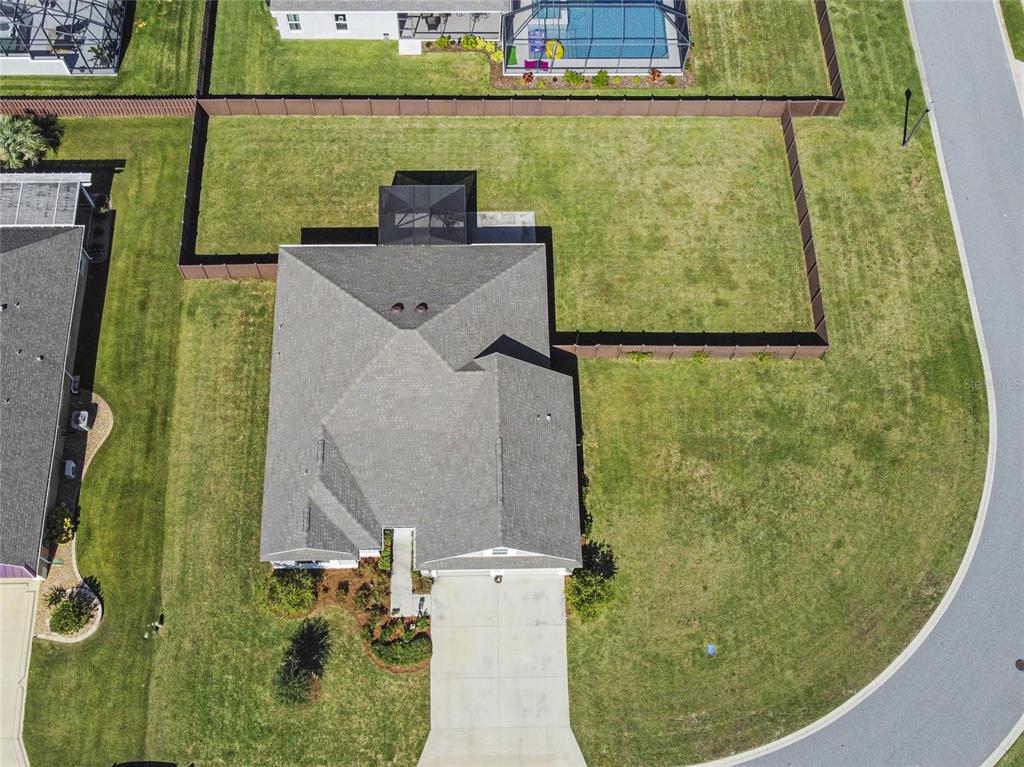 11202 Roz Way Oxford, FL 34484 - Photo 41 of 44 view of a mirror