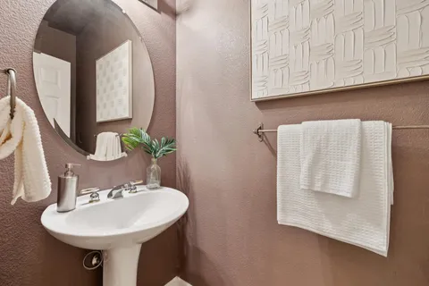 $785,000 | 23158 Canyon Terrace Drive, Castro Valley, CA 94552