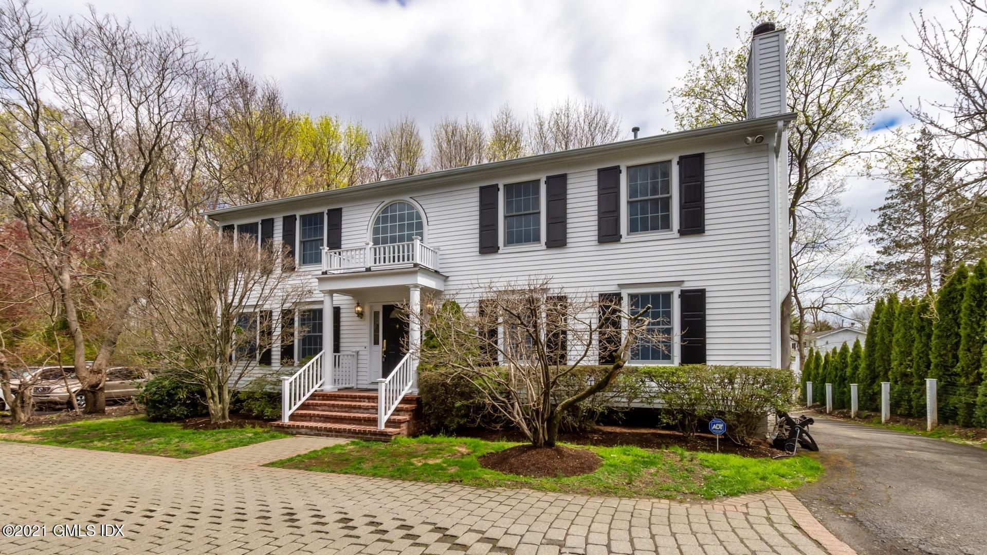 43 Indian Field Road Greenwich, CT 06830 - Photo 3 of 44 item_3