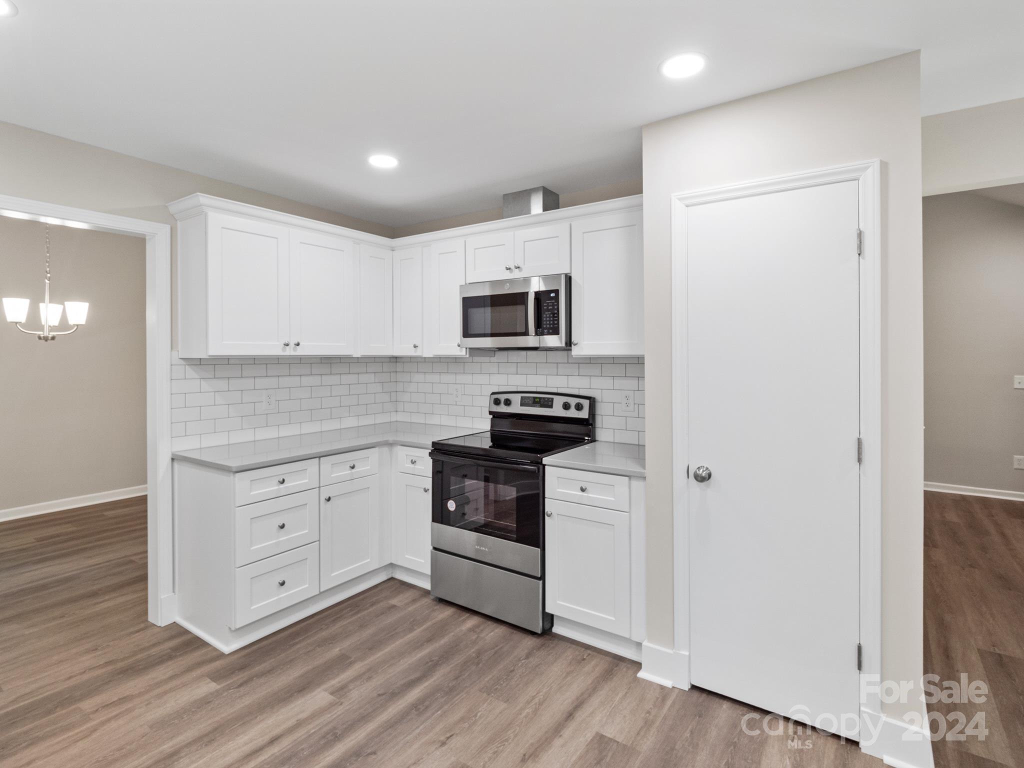 8219 Rittenhouse Circle Charlotte, NC 28270 - Photo 15 of 46 Gallery Image 15