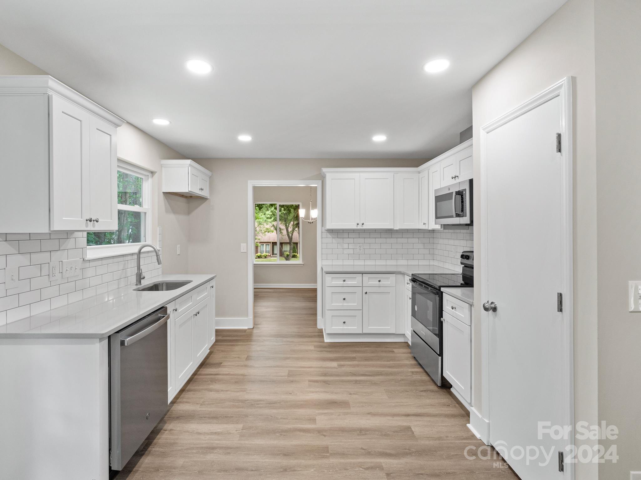 8219 Rittenhouse Circle Charlotte, NC 28270 - Photo 17 of 46 Gallery Image 17