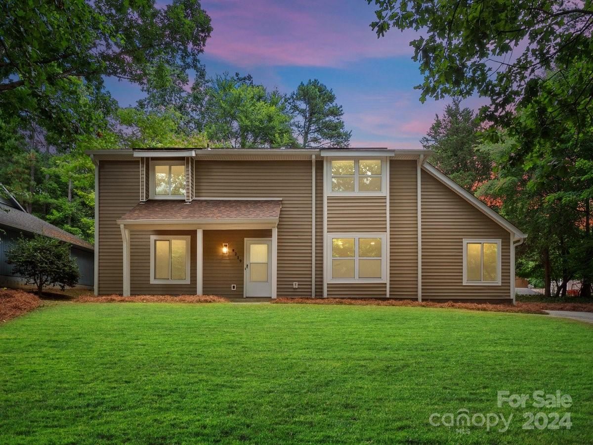8219 Rittenhouse Circle Charlotte, NC 28270 - Photo 3 of 46 Gallery Image 3