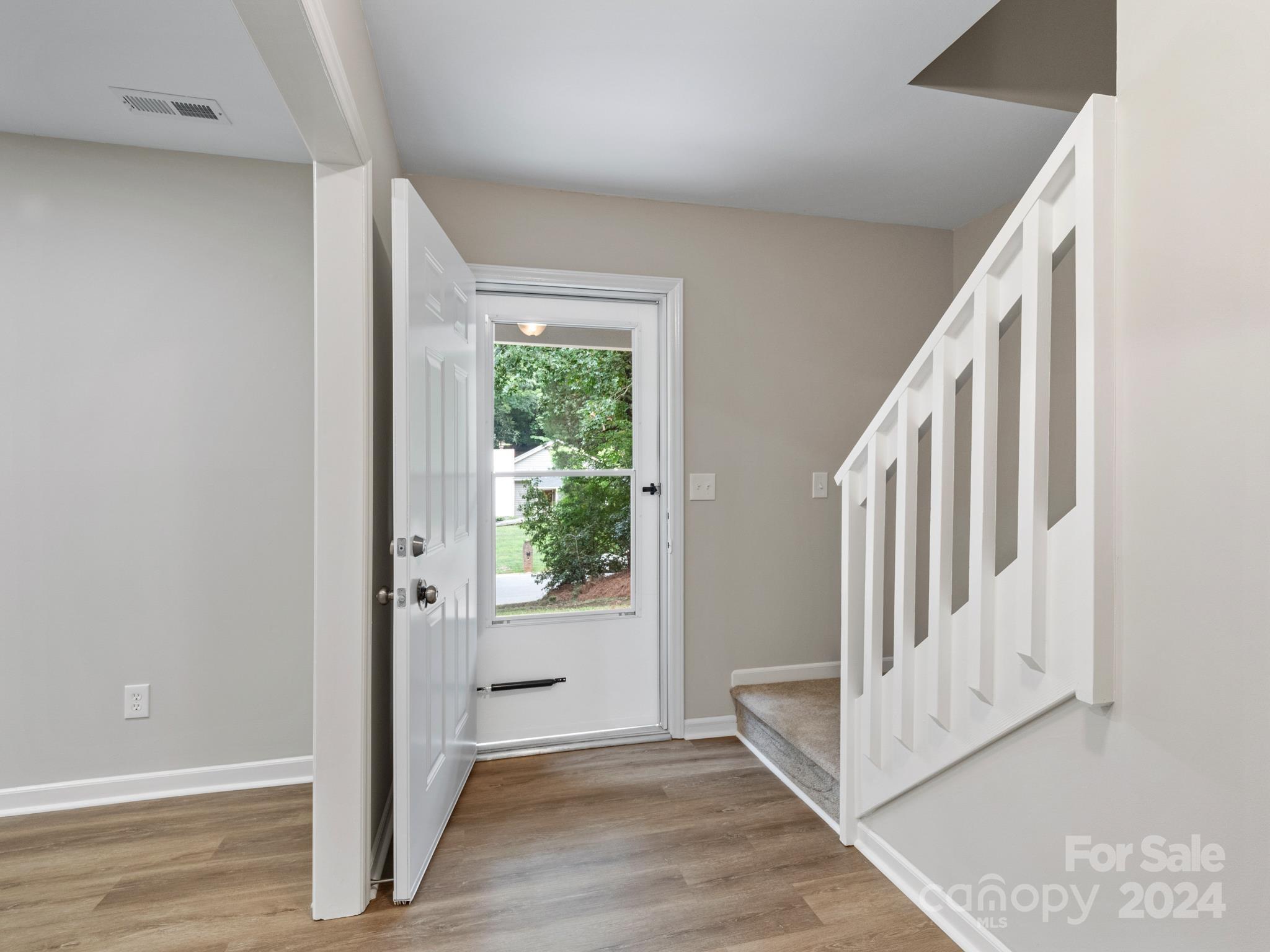8219 Rittenhouse Circle Charlotte, NC 28270 - Photo 5 of 46 Gallery Image 5