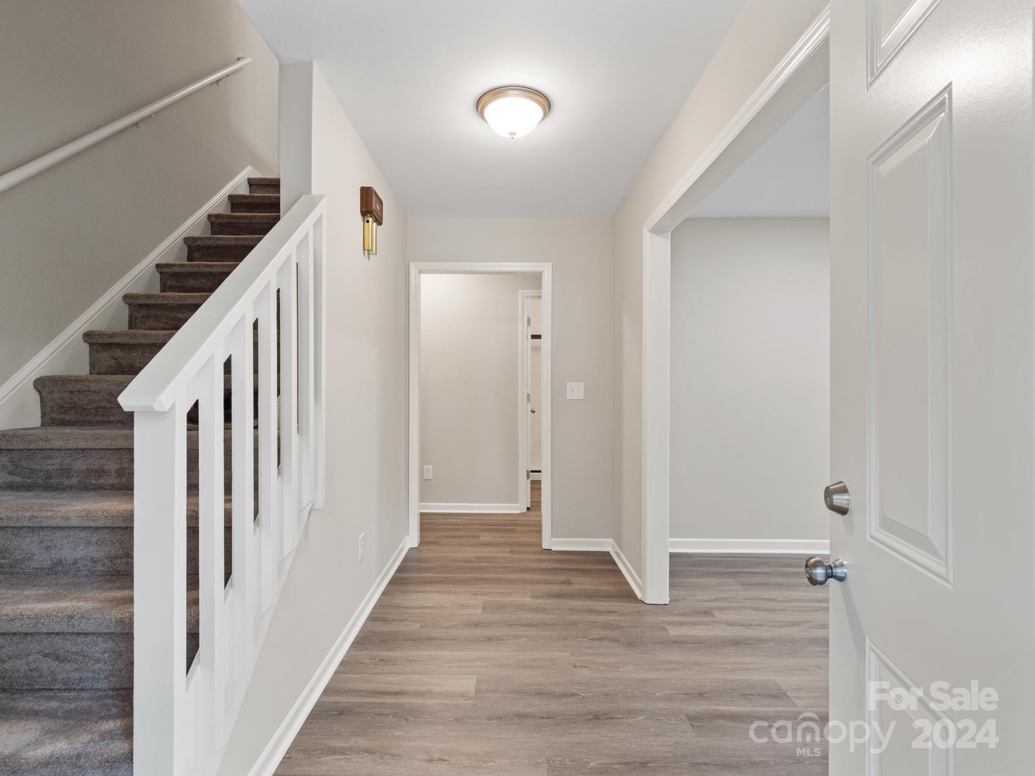 8219 Rittenhouse Circle Charlotte, NC 28270 - Photo 6 of 46 Gallery Image 6