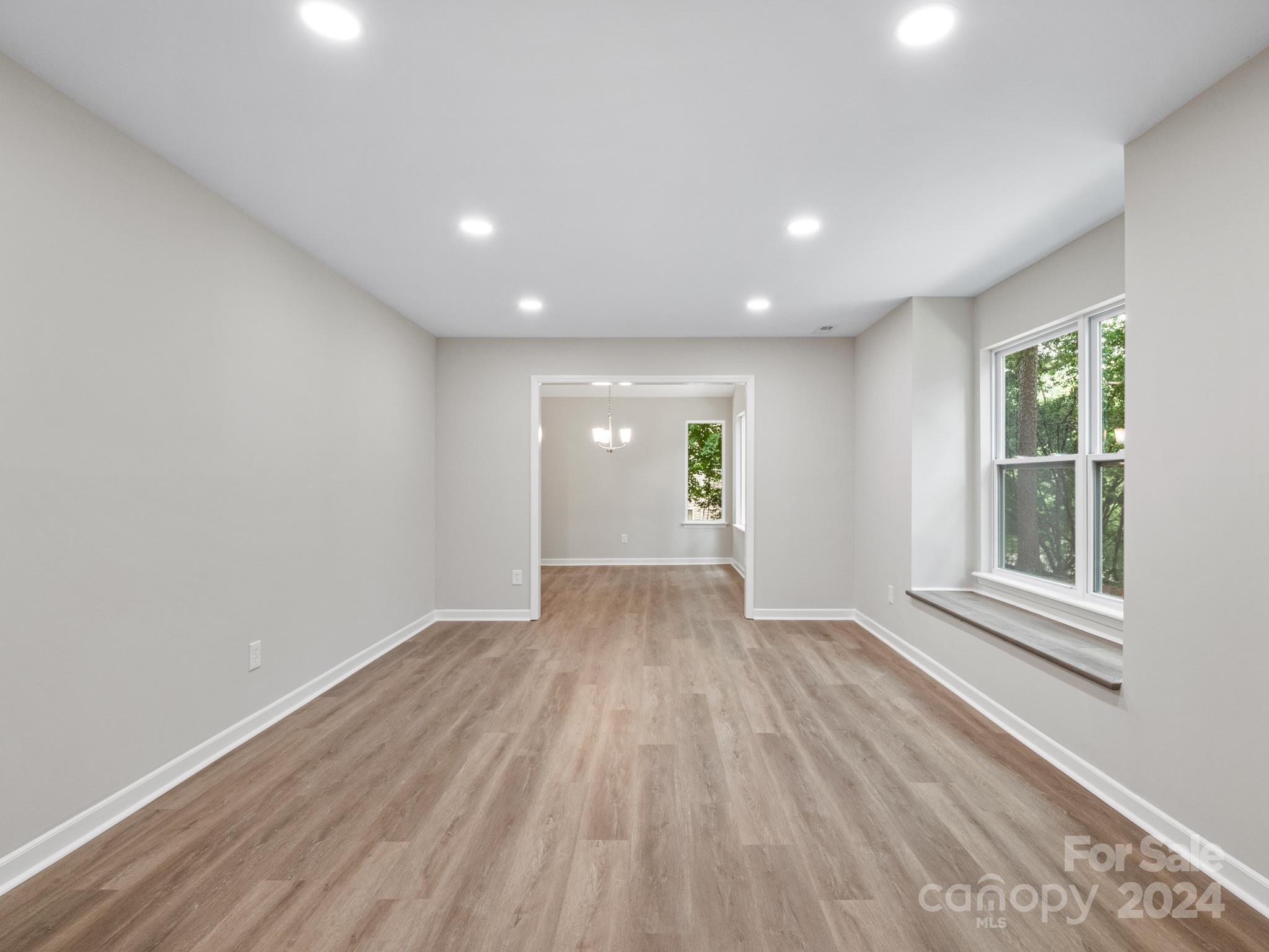 8219 Rittenhouse Circle Charlotte, NC 28270 - Photo 8 of 46 Gallery Image 8