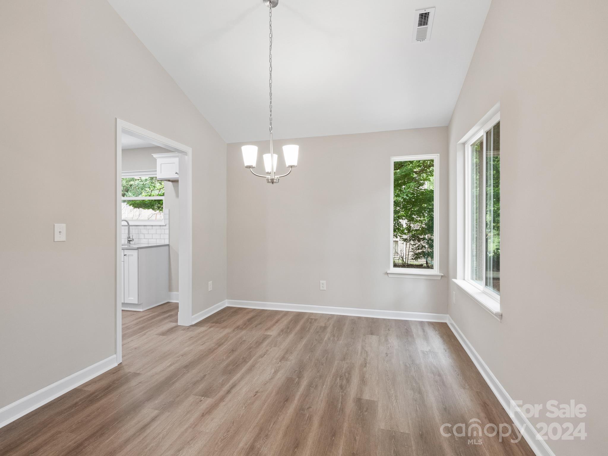 8219 Rittenhouse Circle Charlotte, NC 28270 - Photo 10 of 46 Gallery Image 10