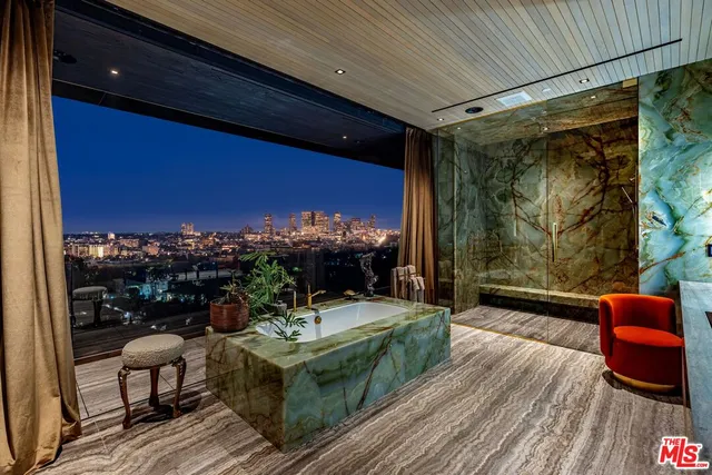 $165,000 | 1851 North Stanley Avenue, Los Angeles, CA 90046