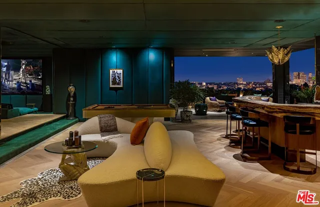 $165,000 | 1851 North Stanley Avenue, Los Angeles, CA 90046