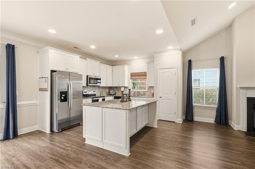 5624 Marblehead Drive Colfax, NC 27235 - Photo 11 of 36 Kitchen