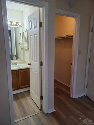 $995 | 501 East Burgess Road, Unit H5, Pensacola, FL 32504