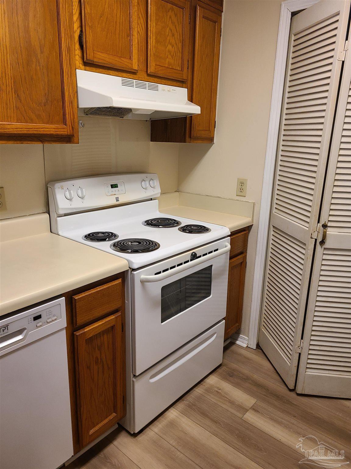 501 East Burgess Road, Unit H5 Pensacola, FL 32504 - Photo 6 of 16