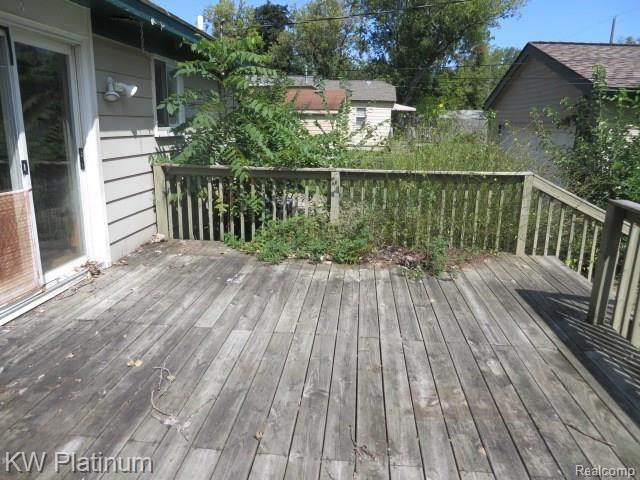 3145 Emmons Avenue Rochester, MI 48307 - Photo 15 of 17 IMG_5750.JPG