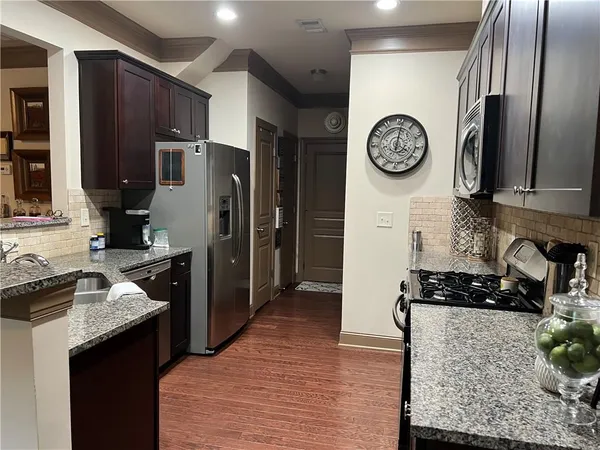 $2,400 | 665 Township Circle, Alpharetta, GA 30004