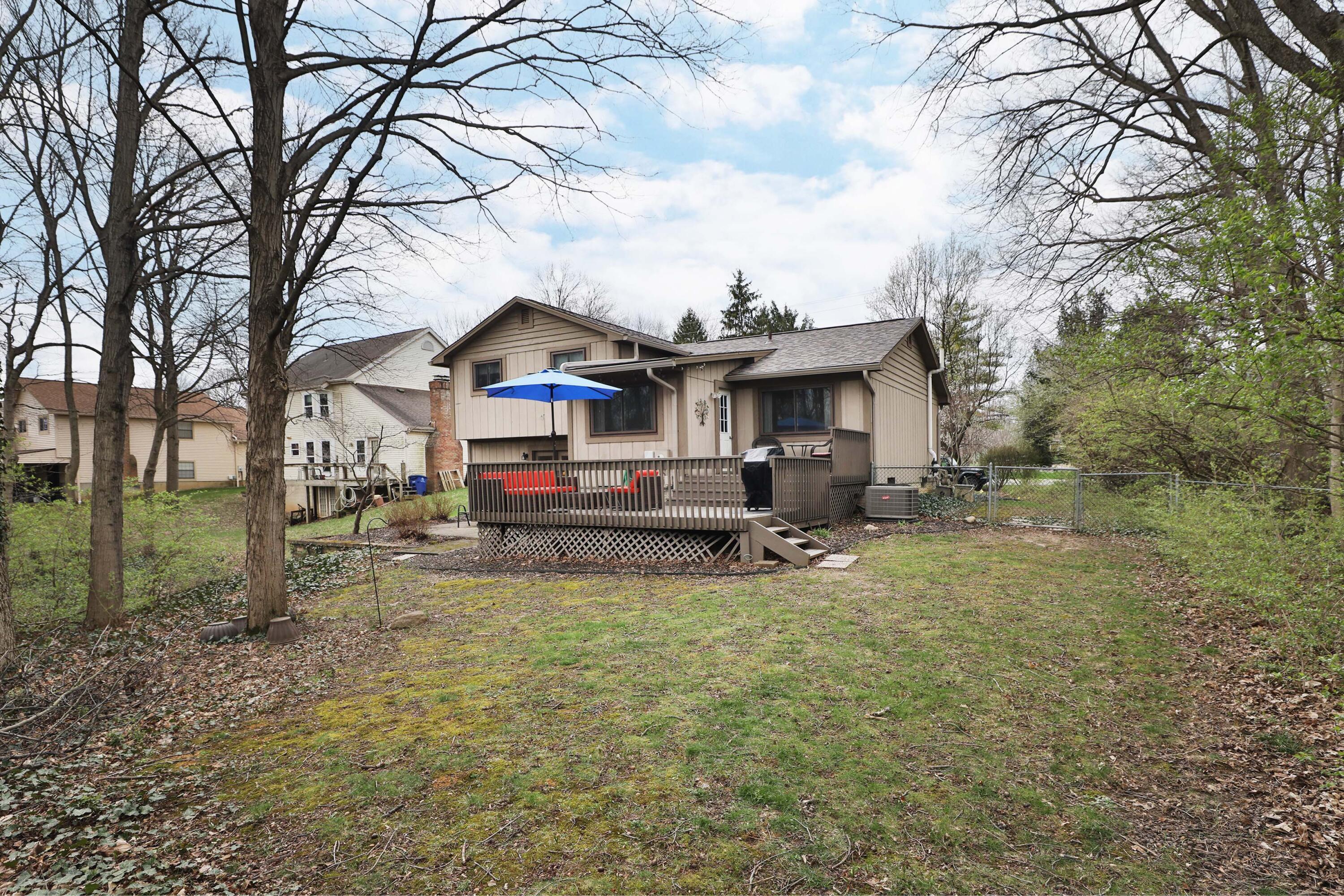 7044 Linworth Road Columbus, OH 43235 - Photo 44 of 48 Yard