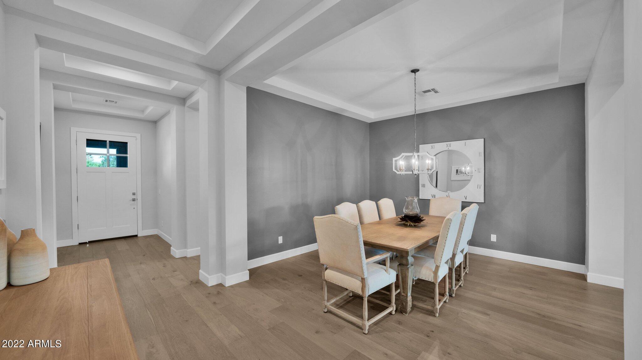 8723 North 9th Avenue Phoenix, AZ 85021 - Photo 19 of 39 Elegant Foyer