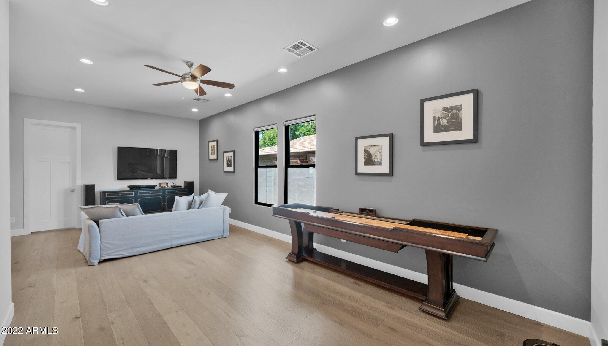 8723 North 9th Avenue Phoenix, AZ 85021 - Photo 10 of 39 Game Room