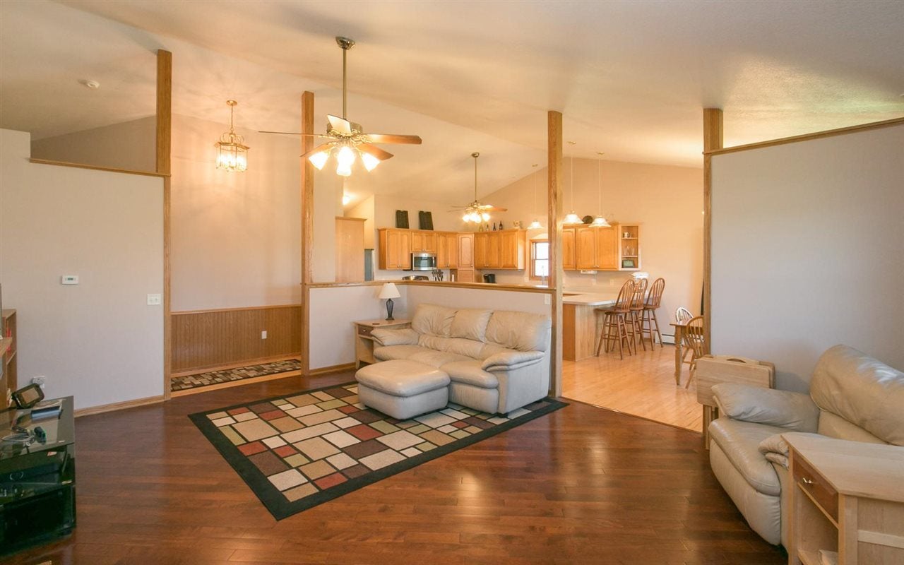 3862 565th Street Southwest Riverside, IA 52327 - Photo 2 of 25 Gallery Image 2
