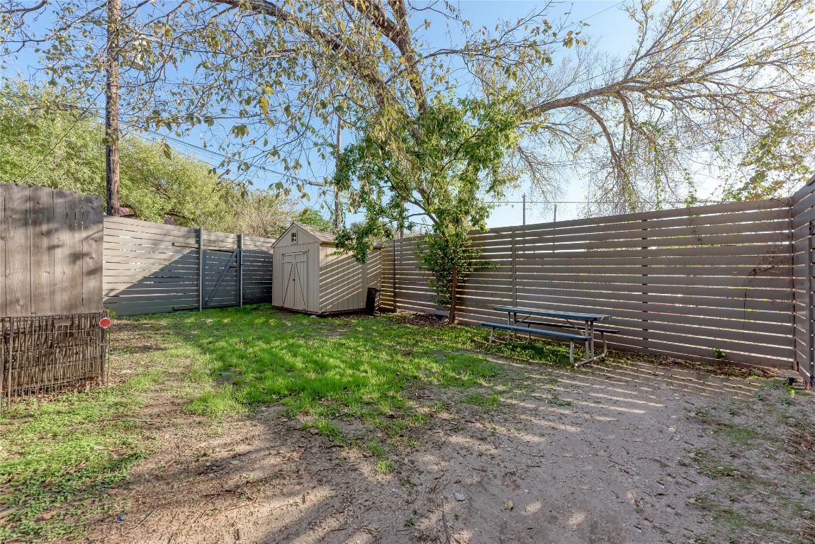 2106 Nickerson Street, Unit 203 Austin, TX 78704 - Photo 31 of 38 a view of a backyard