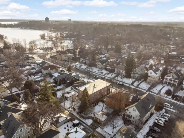 $1,295,000 | 2121 Penn Avenue South, Minneapolis, MN 55405