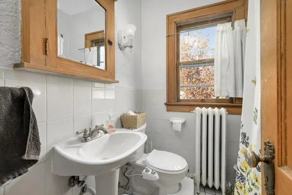 $1,295,000 | 2121 Penn Avenue South, Minneapolis, MN 55405