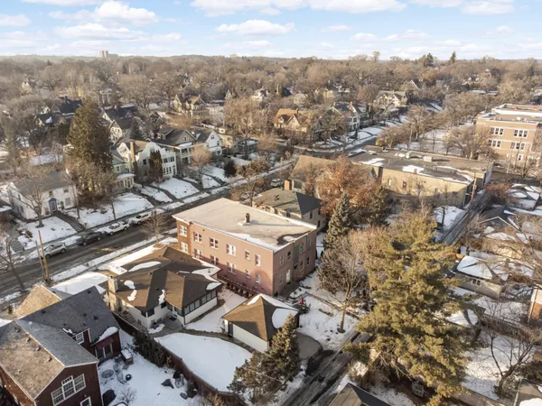 $1,295,000 | 2121 Penn Avenue South, Minneapolis, MN 55405