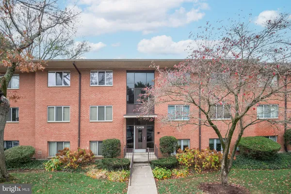 $2,400 | 10428 Rockville Pik, Unit 10428, Rockville, MD 20852