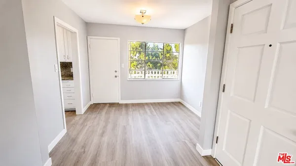 $2,100 | 202 North Locust Street, Unit 6, Inglewood, CA 90301