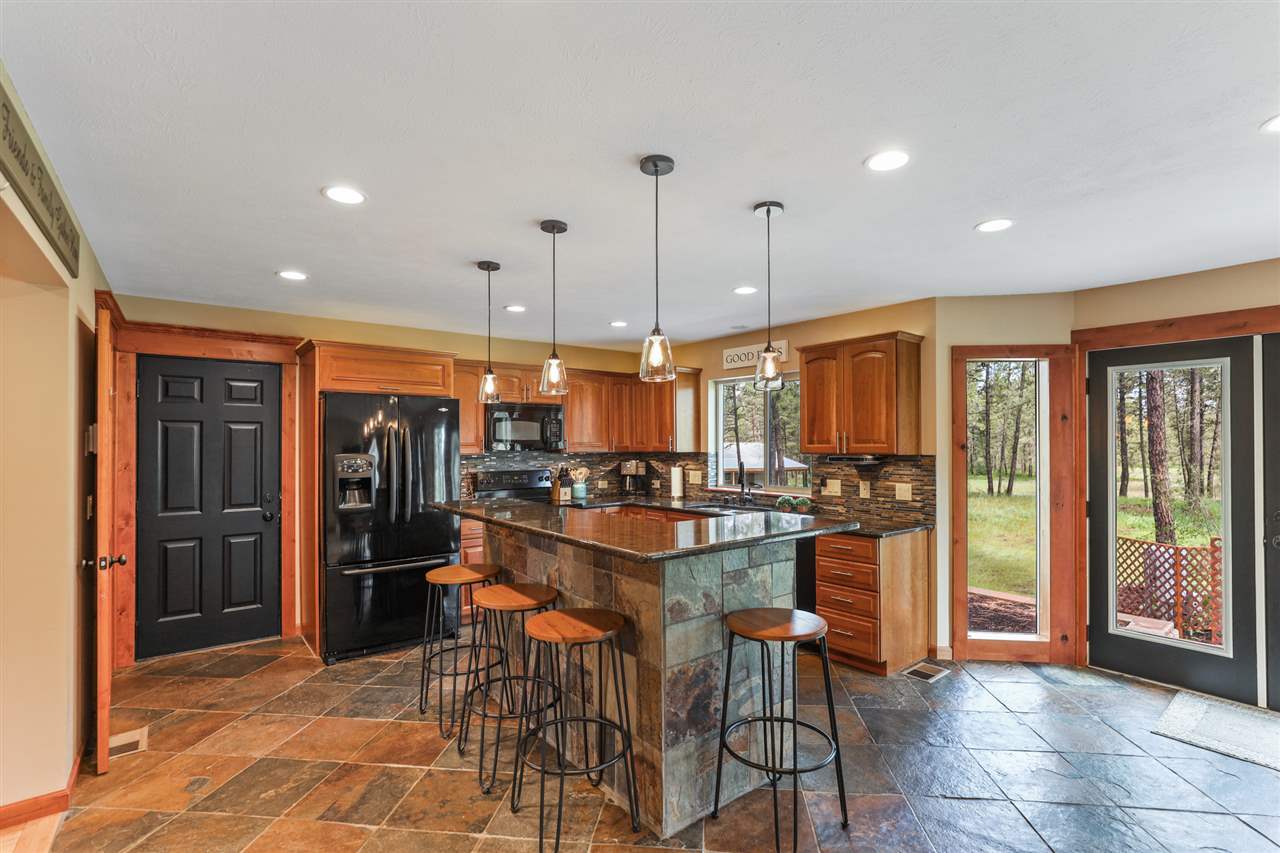 15702 South Sherman Road Cheney, WA 99004 - Photo 7 of 20