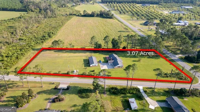 a view of an outdoor space