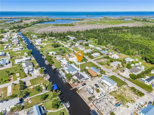 $340,500 | 5025 Curlew Drive, St. James City, FL 33956