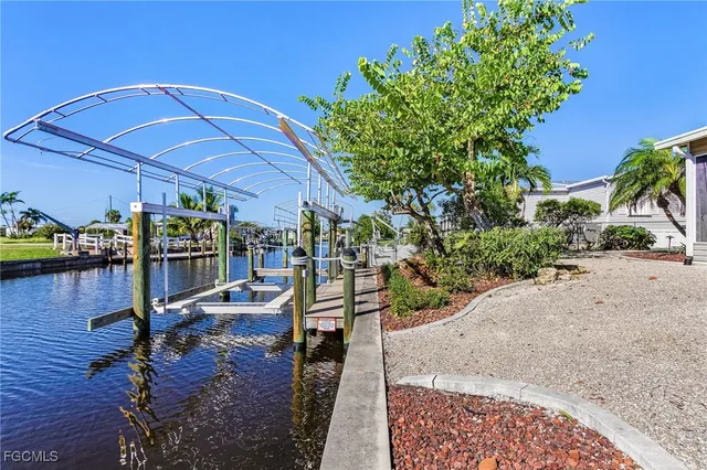 $340,500 | 5025 Curlew Drive, St. James City, FL 33956