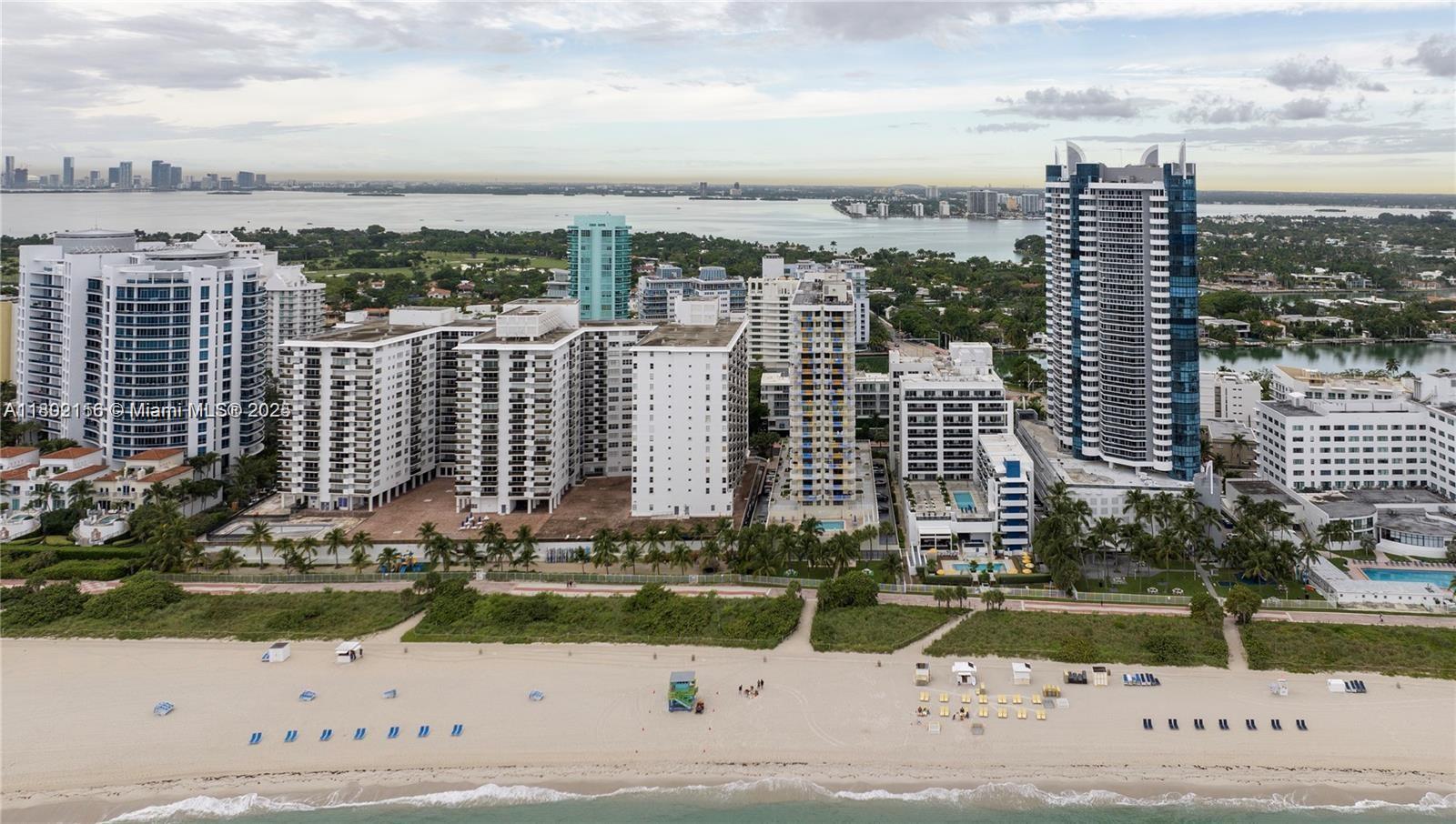 6061 Collins Avenue, Unit 7D Miami Beach, FL 33140 - Photo 37 of 39