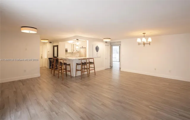 $1,100,000 | 6061 Collins Avenue, Unit 7D, Miami Beach, FL 33140