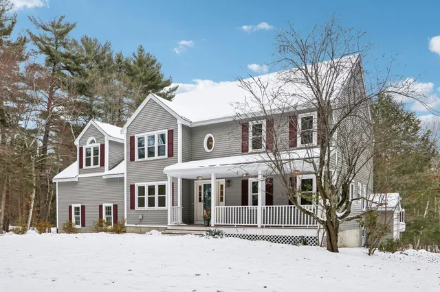 $980,000 | 3 Highlander Drive, North Hampton, NH 03862